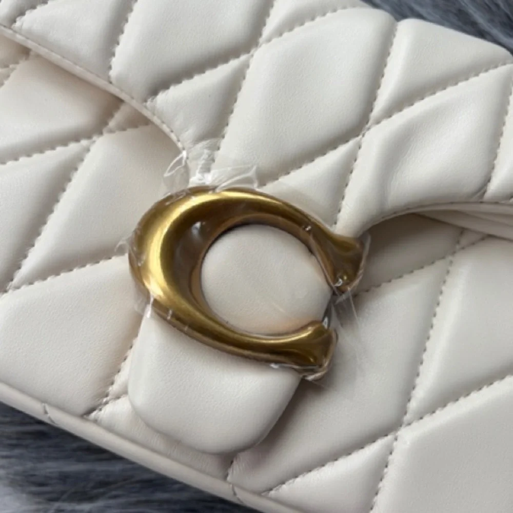 Coach white leather chain bag - Picture 12 of 12